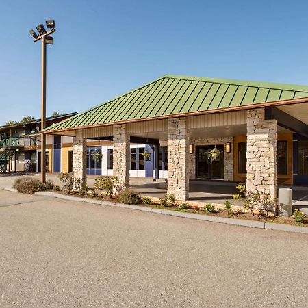 Travelodge By Wyndham Abbotsford Bakerview Dış mekan fotoğraf