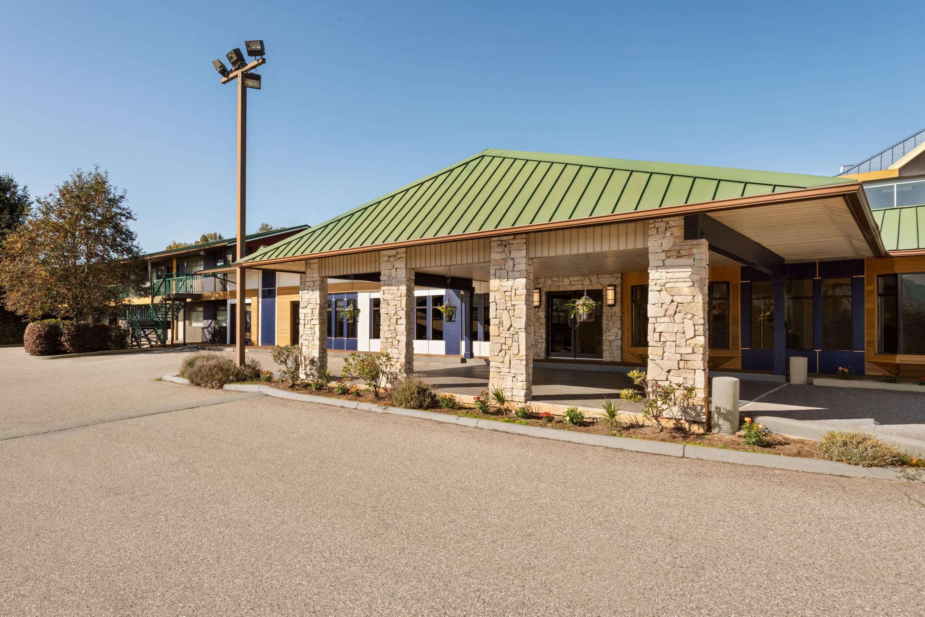 Travelodge By Wyndham Abbotsford Bakerview Dış mekan fotoğraf