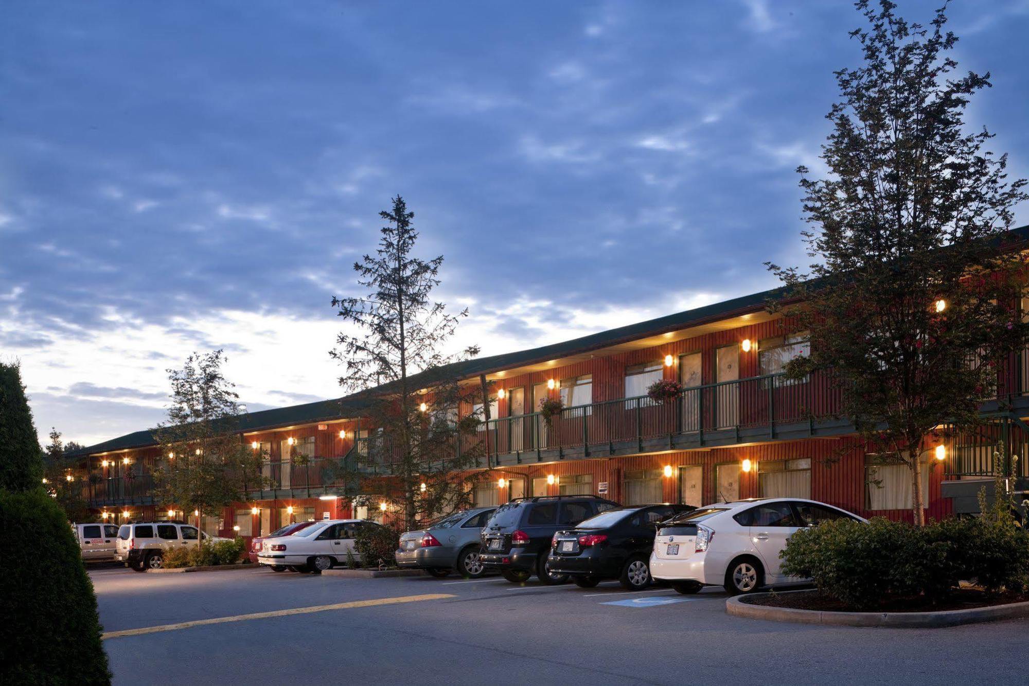 Travelodge By Wyndham Abbotsford Bakerview Dış mekan fotoğraf