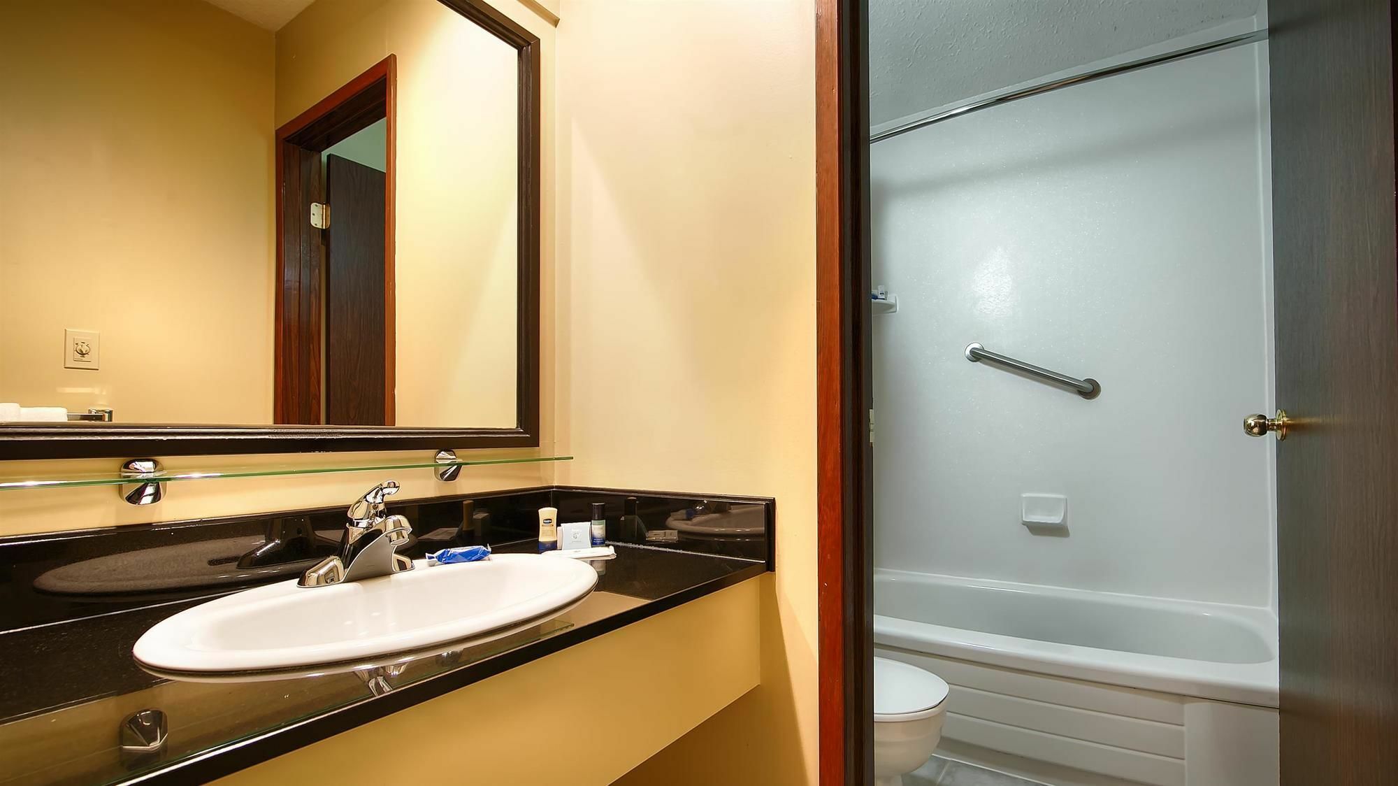 Travelodge By Wyndham Abbotsford Bakerview Dış mekan fotoğraf